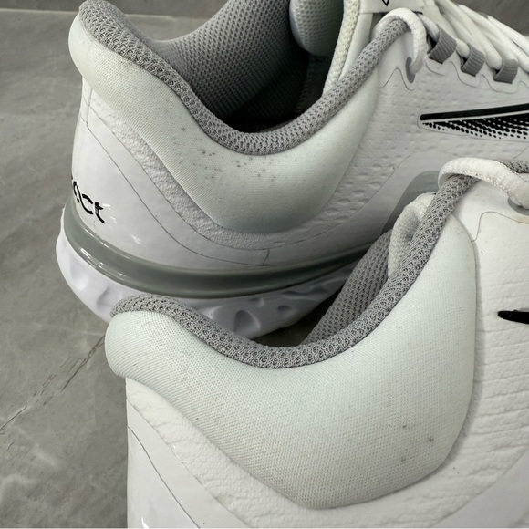 NWOT Men’s Nike Alpha Huarache Elite 4 Low Baseball Cleats FD2745-100 Size 10.5 - Picture 9 of 16